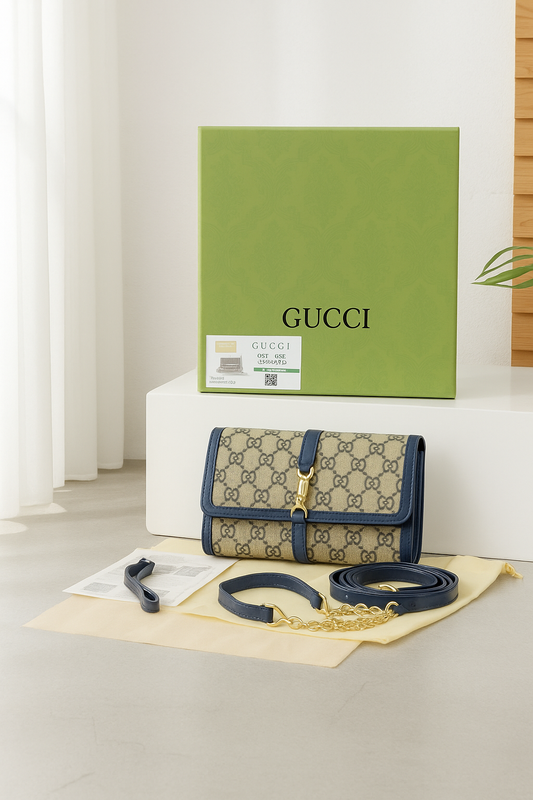 Gucci Jackie 1961 wallet on chain